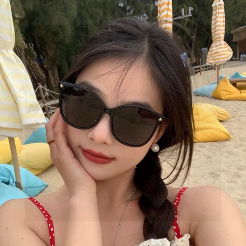 ルイヴィトンサングラス背面デザイン